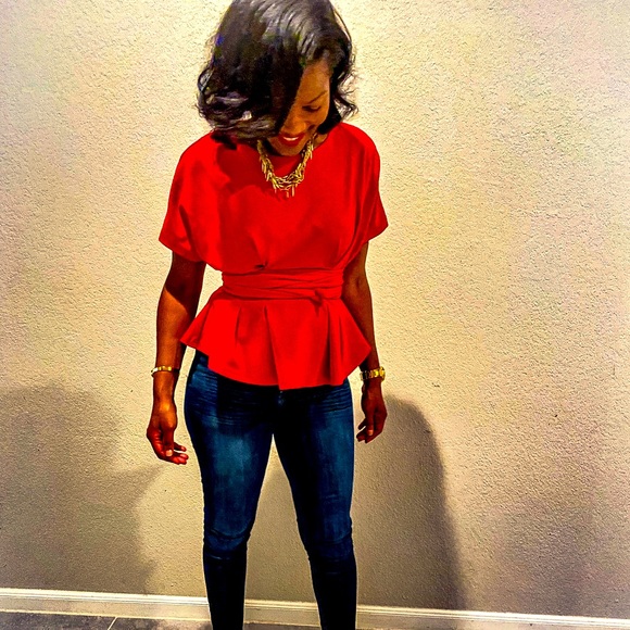 Meet your Posher, Yvette - Picture 1 of 2